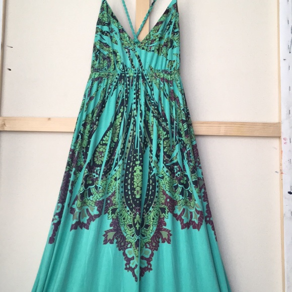 Xoxo beautiful colors and patterns nice material - Picture 1 of 8